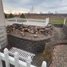 Specialized Retaining wall curved back entrance