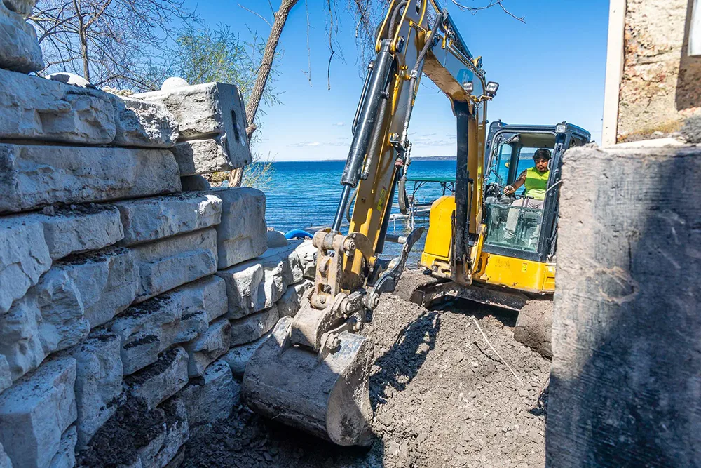building a retaining wall